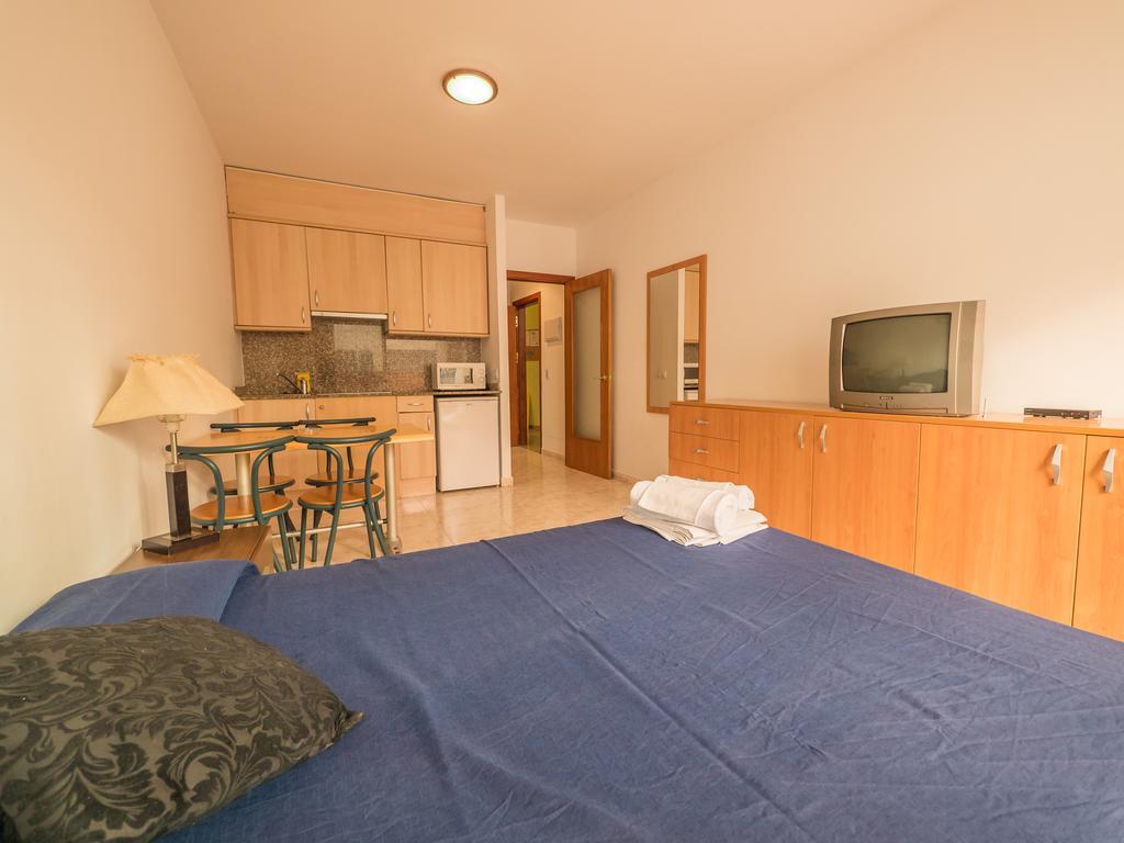 Apartaments Ar Easy Santa Anna II Lloret de Mar Esterno foto