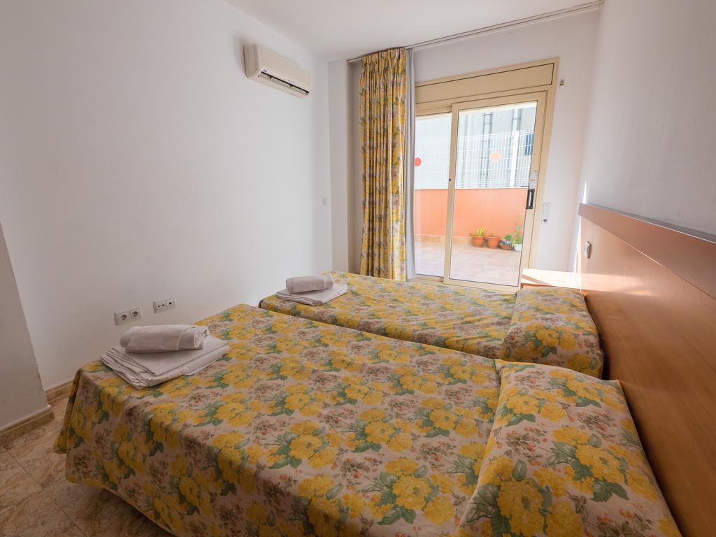 Apartaments Ar Easy Santa Anna II Lloret de Mar Esterno foto