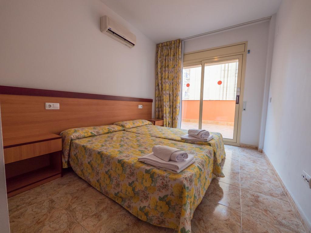 Apartaments Ar Easy Santa Anna II Lloret de Mar Esterno foto